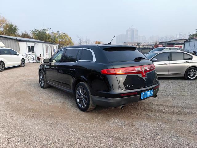 Lincoln MKT