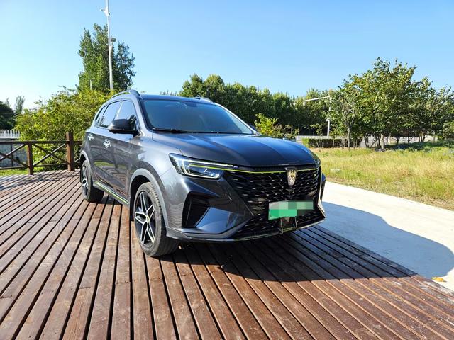 Roewe eRX5