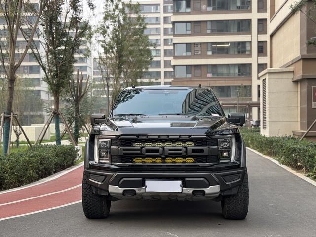 Ford F-150 Raptor