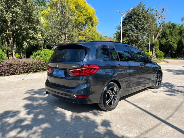 BMW 2 series multifunctional station wagon