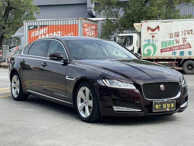 Jaguar XFL