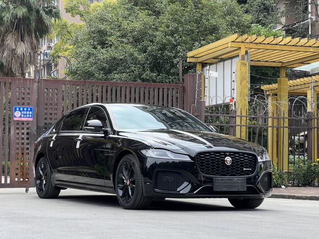 Jaguar XFL