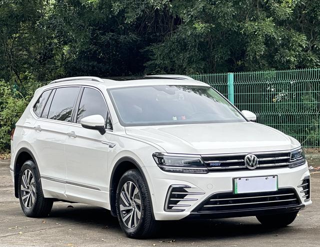 Volkswagen Tiguan L PHEV