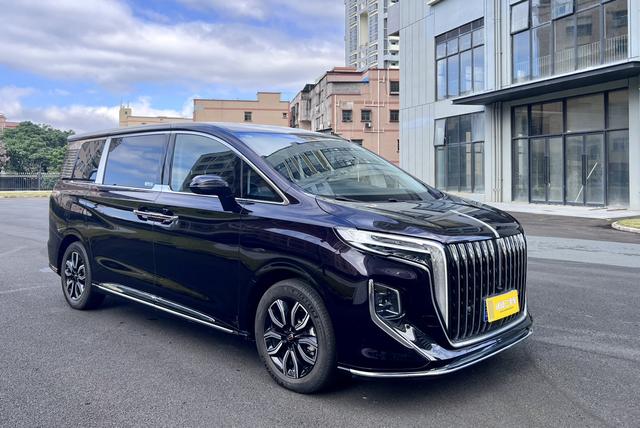 Hongqi HQ9