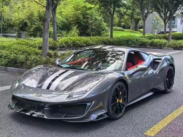 Ferrari 488