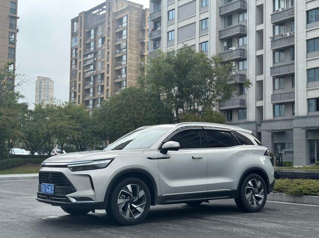 BAIC Beijing X7