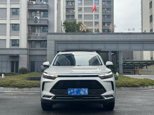 BAIC Beijing X7