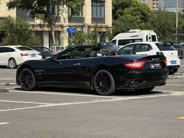 Maserati GranCabrio