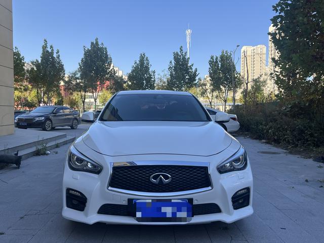 Infiniti Q50