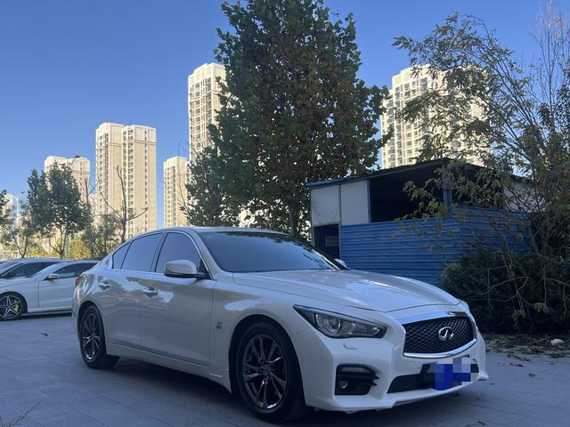 Infiniti Q50