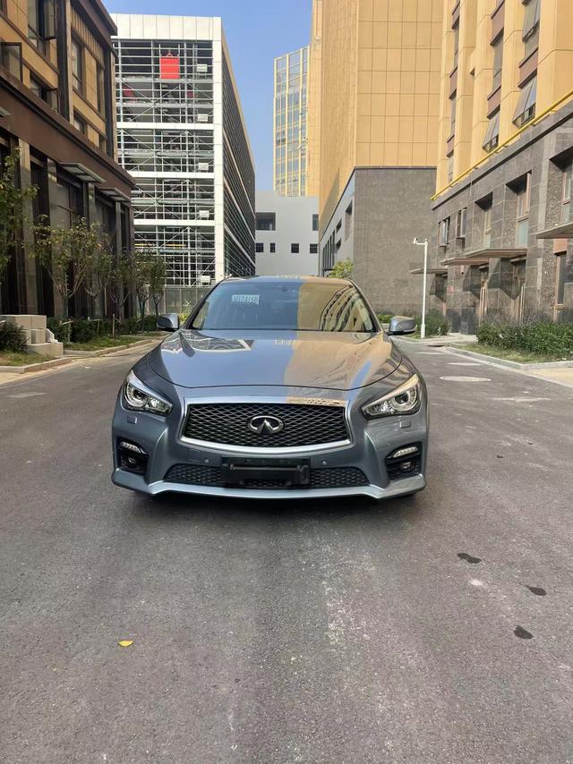 Infiniti Q50L