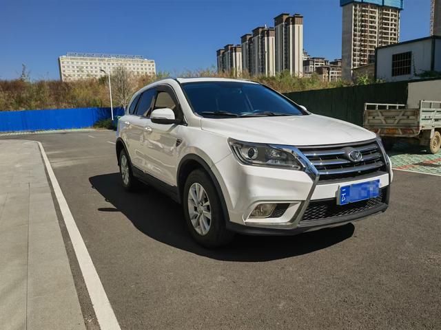 BAIC Magic S6