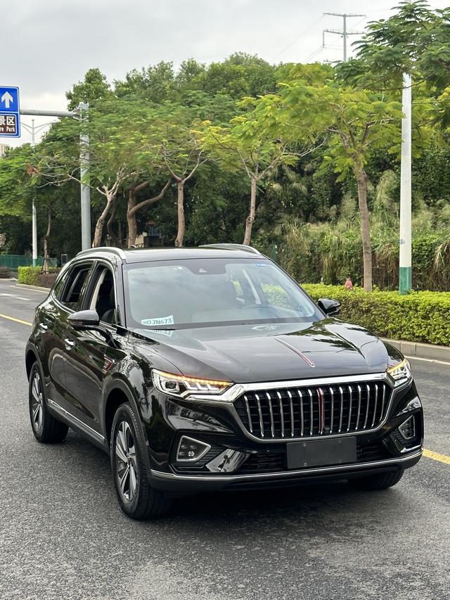 Hongqi HS5