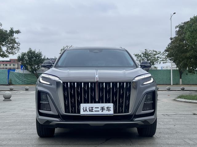 Hongqi HS3