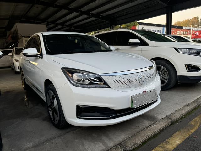 Dongfeng Fengshen E70