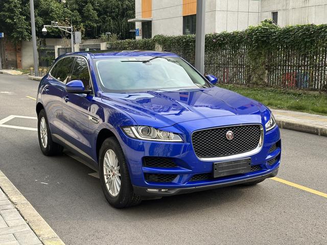 Jaguar F-PACE