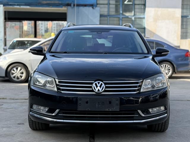 Volkswagen Magotan (imported)