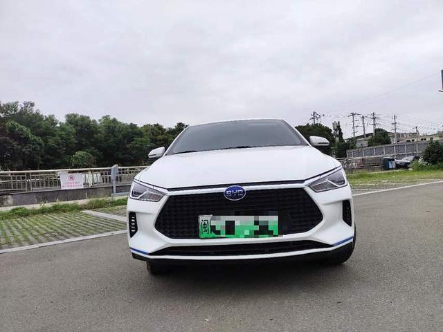 BYD e3