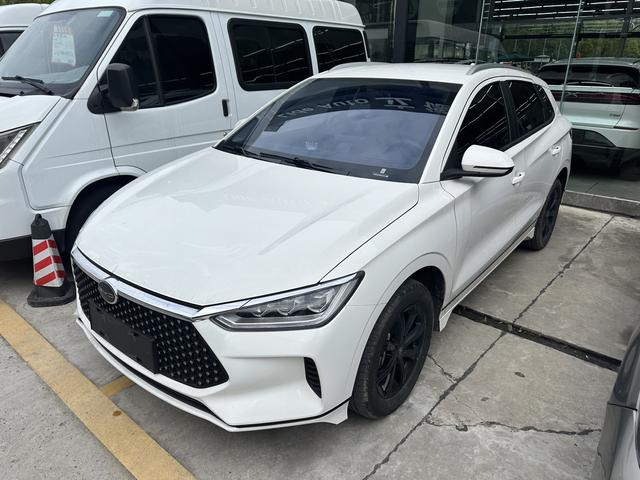 BYD e2