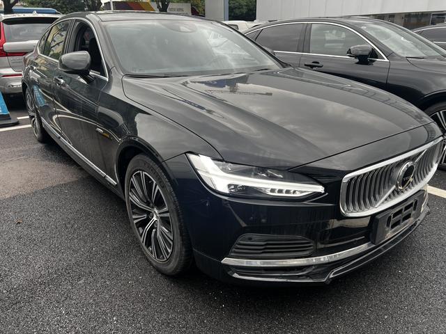 Volvo S90 PHEV