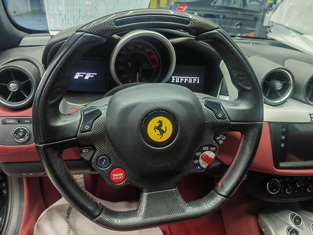 Ferrari FF