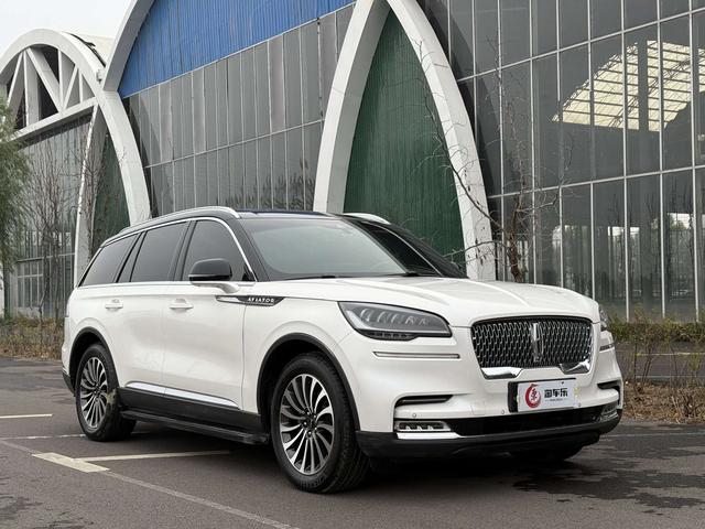 Lincoln Aviator