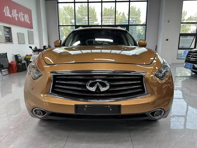 Infiniti FX