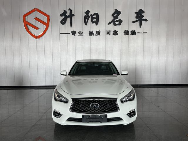 Infiniti Q50L