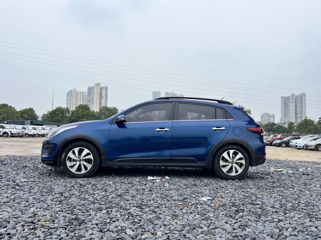 Kia KX CROSS