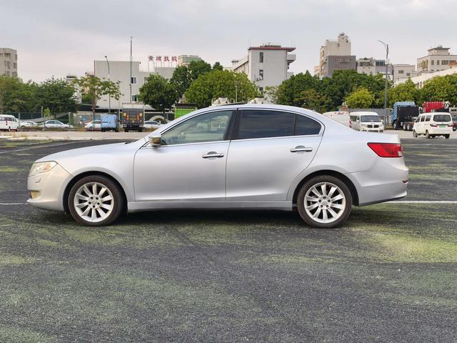 GAC Trumpchi GA5