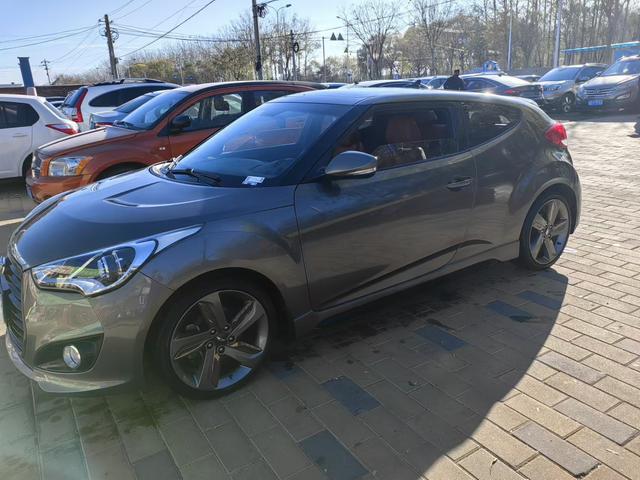 Hyundai Veloster