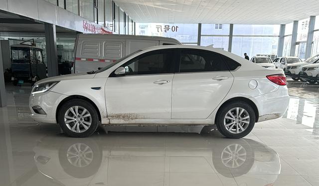 Changan Eado EV