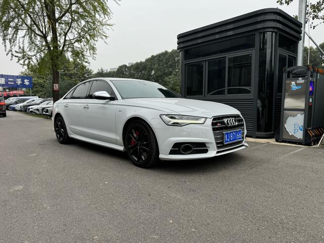 Audi S6