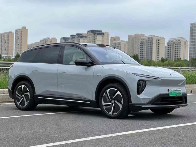 NIO ES6