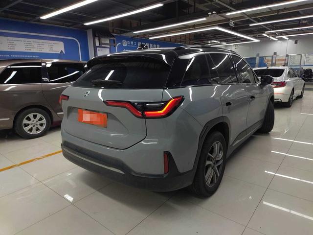 NIO ES6