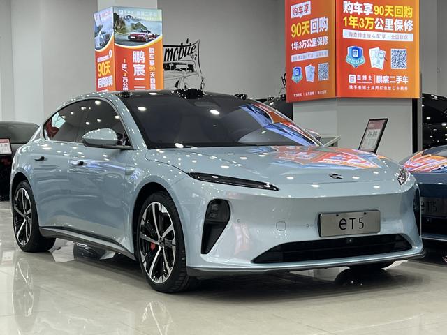 NIO ET5