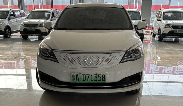 Dongfeng Fengshen E70