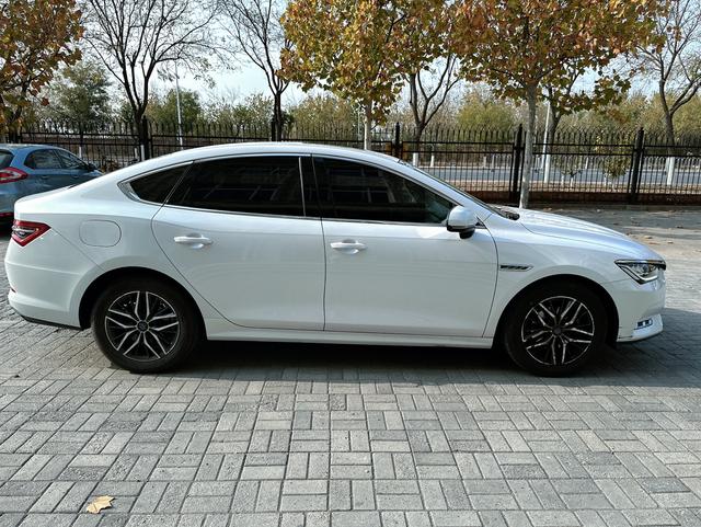 BYD Qin Pro EV