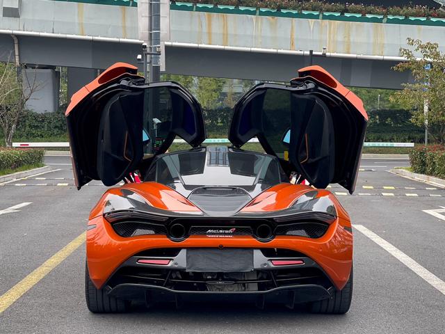 McLaren 720S