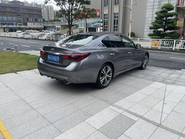 Infiniti Q50L