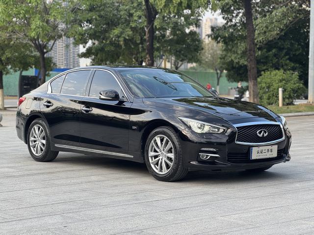 Infiniti Q50L