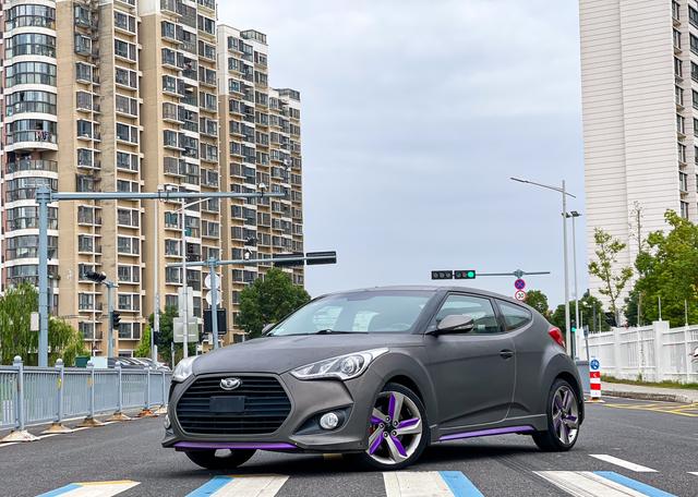 Hyundai Veloster