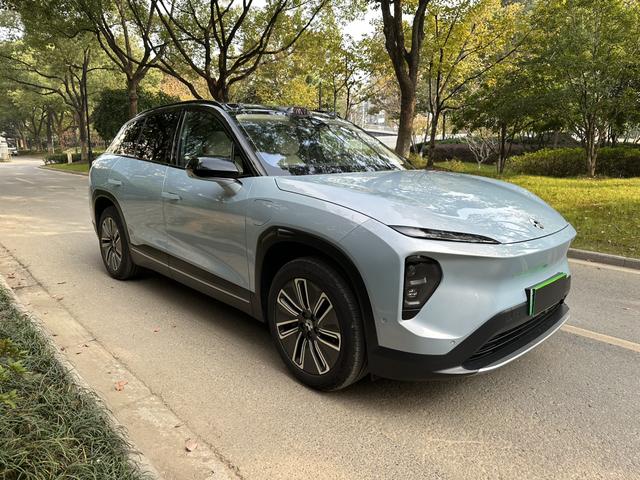 NIO ES7