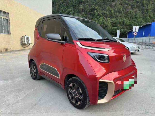 Baojun E200