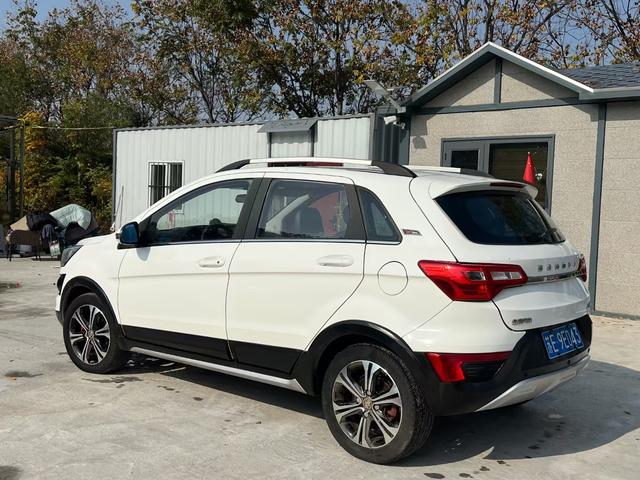 BAIC Shenbao X25