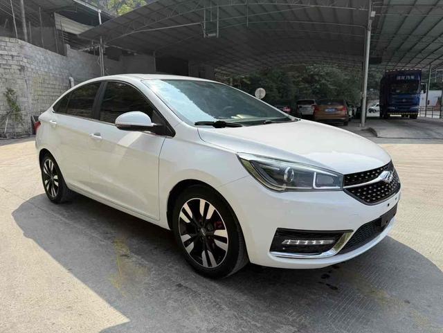 Chery Arrizo 5