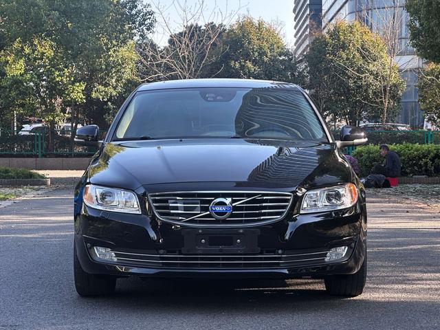 Volvo S80L