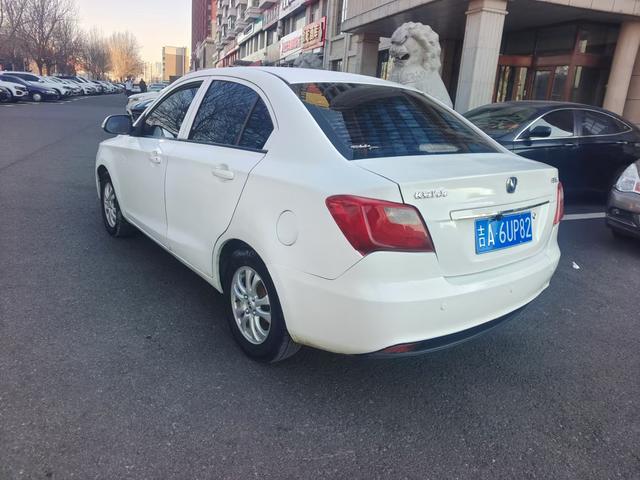 Changan Yuexiang V3