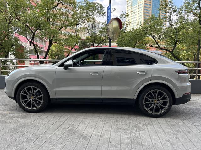 Porsche Cayenne Coupe