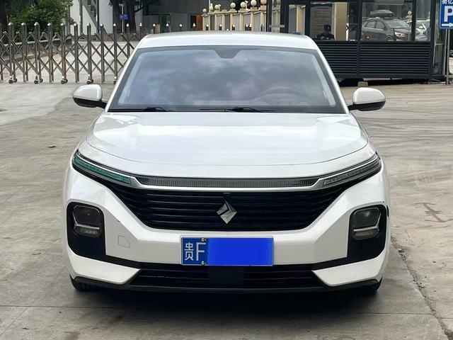 Baojun RC-5